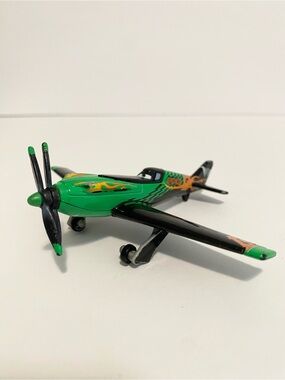 Disney Pixar Planes Ripslinger Diecast Metal 1:55 Scale Above World of Cars Toy